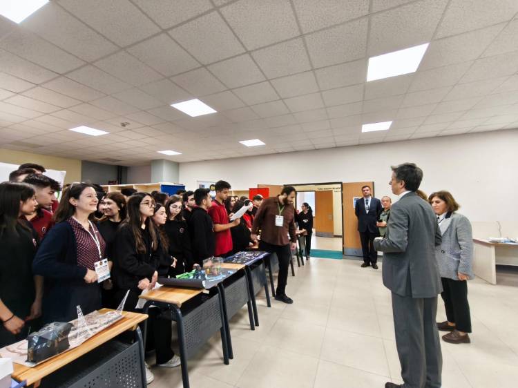 Researchers at Gebze Alaettin Kurt Anadolu High School